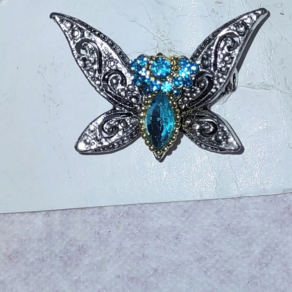 Vintage Butterfly Brooch - Picture 5 of 12
